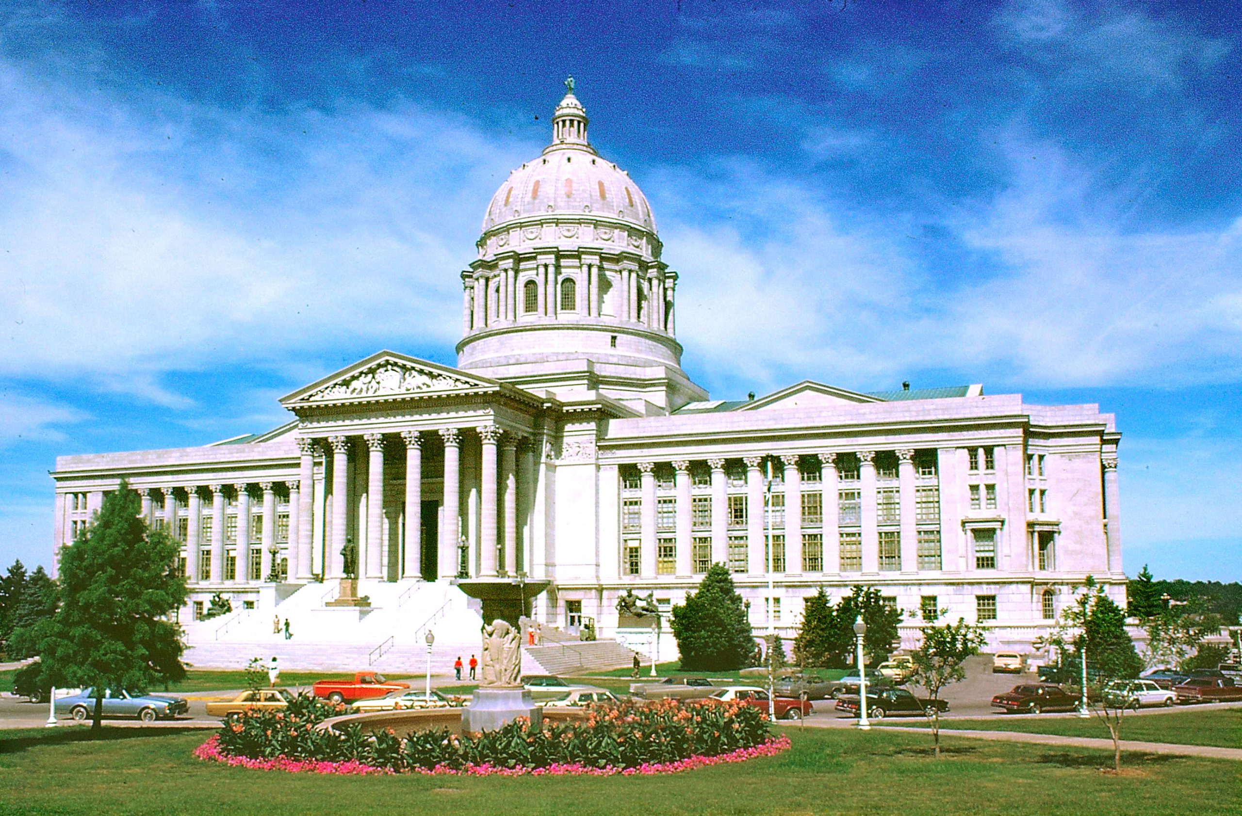 Missouri_Capitol_1979